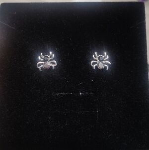 Spider Stud Earrings Black Silver Goth Emo Punk Jewelry Halloween Spooky Bug